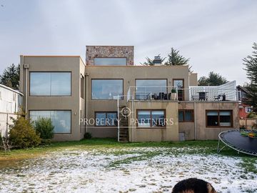 Hermosa casa con vista al Estrecho