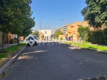 Casa en Venta en Av. El Guanaco Norte