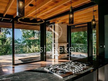 Villa en el bosque en preventa