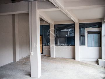 CASA EN VENTA EN AVANDARO