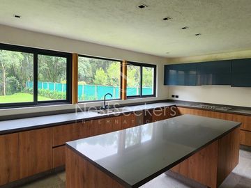 CASA NUEVA EN VENTA EN ACATITLAN, VALLE DE BRAVO
