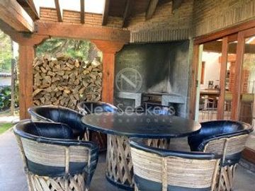 Casa en venta en Fairway del Club de Golf Avanadaro