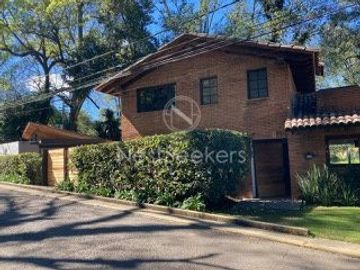 Casa en venta en Fairway del Club de Golf Avanadaro