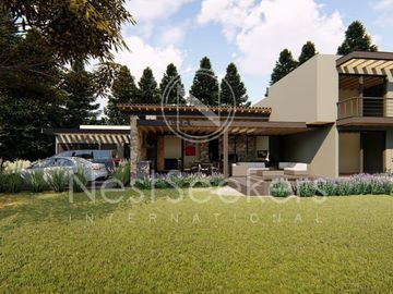 CASA NUEVA EN VENTA A UNOS MINUTOS DE AVANDARO