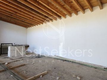 CASA NUEVA EN VENTA A UNOS MINUTOS DE AVANDARO