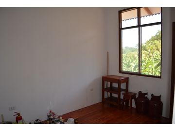 Casa de Campo en 7 Has. en Venta - Lamas - El Saucal