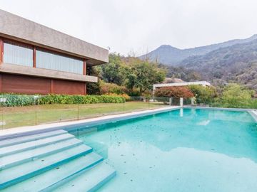 EXCLUSIVA CASA EN  VENTA / CAMINO EL CONDOR/ VITACURA