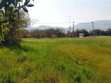 VENTA CASA POLO MANQUEHUE PIEDRA ROJA 4 DORMITORIOS + OFICIN