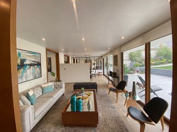 VENTA ESPECTACULAR CASA PIEDRA ROJA NO PERIMETRAL 5DORMITORI