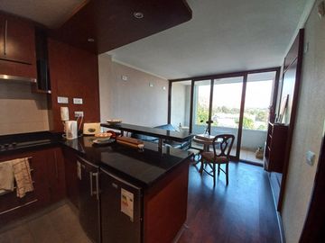 SE VENDE MODERNO DEPTO 1D 1B CERCANO AL ALTO LAS CONDES