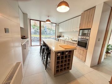 MODERNA CASA 4 DORM, LA RESERVA