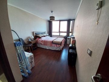 SE VENDE CÓMODO Y FUNCIONAL DEPTO 2D CERCANO ALTO LAS CONDES