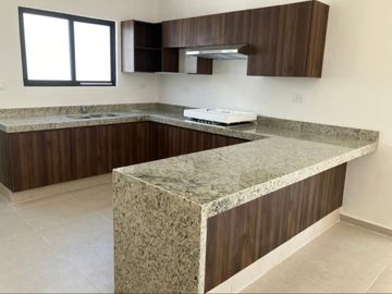 CASA A ESTRENAR EN VENTA EN MÉRIDA, CHOLUL