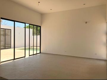 CASA A ESTRENAR EN VENTA EN MÉRIDA, CHOLUL