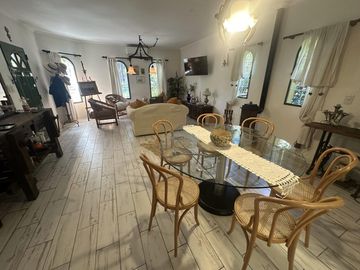 Estupenda Casa Estilo Colonial en el Barrio Los Naranjos - Ingeniero Maschwitz