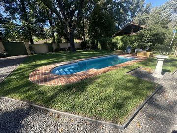 Estupenda Casa Estilo Colonial en el Barrio Los Naranjos - Ingeniero Maschwitz
