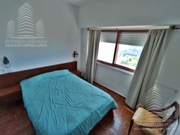 Muy comodo y confortable 3 ambientes con una hermosa vista al mar  desde sus ambientes!!
