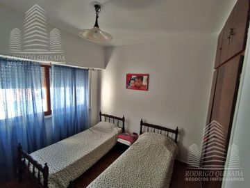 Muy comodo y confortable 3 ambientes con una hermosa vista al mar  desde sus ambientes!!