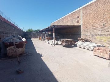 Galpón - Urquiza