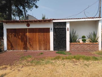 SE VENDE CASA 1,280 M2 UBICADA EN CAÑADAS TEPOTZOTLÁN ESTADO DE MÉXICO.