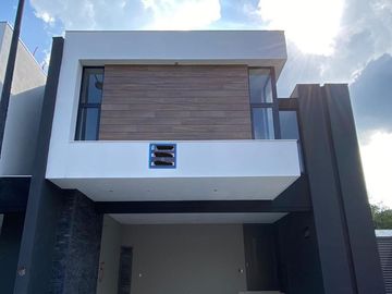 Casa en Brisas del Vergel, El Barro Monterrey