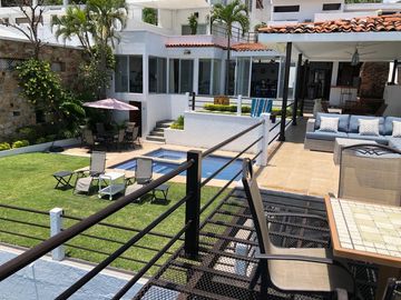 CASA EN TEQUESQUITENGO CON ACCESO AL  LAGO   -  1.1