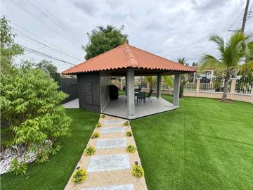 SE VENDE CASA EN VILLA LUCRE- ALTOS DE SAN RAFAEL REMODELADA 397m2 JP
