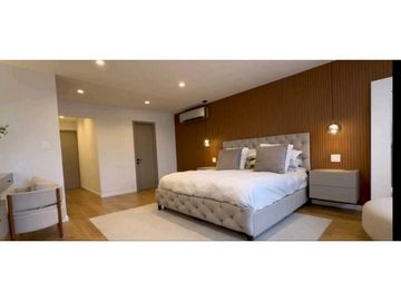 SE VENDE CASA EN VILLA LUCRE- ALTOS DE SAN RAFAEL REMODELADA 397m2 JP