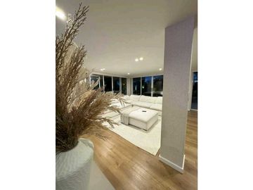 SE VENDE CASA EN VILLA LUCRE- ALTOS DE SAN RAFAEL REMODELADA 397m2 JP