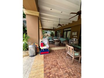 VENTA MANSIÓN EN ALTOS DEL GOLF