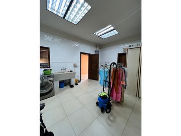VENTA MANSIÓN EN ALTOS DEL GOLF