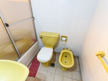 VENTA - DPTO 3 AMB C/BALCON AL FRENTE - PILETA