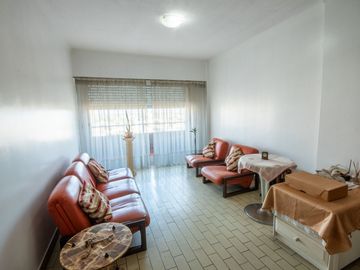 VENTA - DPTO 3 AMB C/BALCON AL FRENTE - PILETA