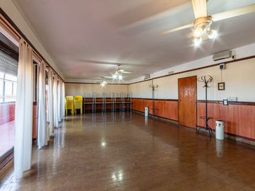 VENTA - DPTO 3 AMB C/BALCON AL FRENTE - PILETA