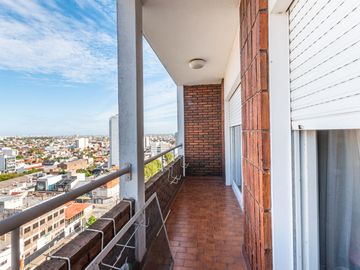 VENTA - DPTO 3 AMB C/BALCON AL FRENTE - PILETA