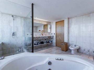 Departamento en Venta en A pasos del Parque Arauco y Open Kennedy