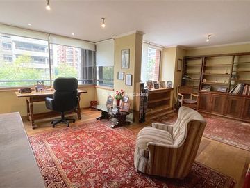 Departamento en Venta en Parque Araucano | Venta Departamento 4D4B y servicios com excelente ubicacion | Las Condes | One Propiedades