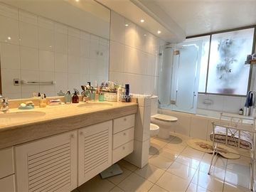 Departamento en Venta en Parque Araucano | Venta Departamento 4D4B y servicios com excelente ubicacion | Las Condes | One Propiedades