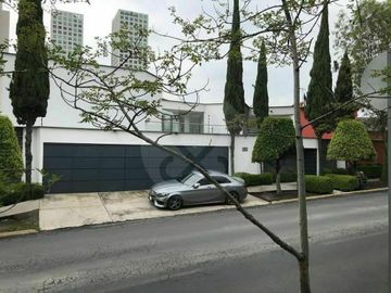 Casa en venta en Bosques de las Lomas