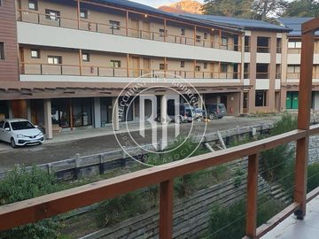 Depto 3 dormitorios amplio - Con cochera y baulera - Villa La Angostura