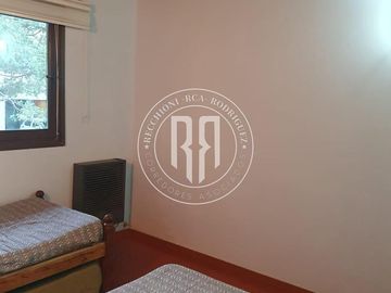 Depto 3 dormitorios amplio - Con cochera y baulera - Villa La Angostura