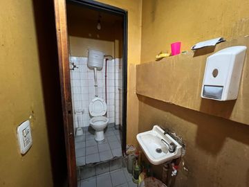 Local comercial a la venta en Avellaneda