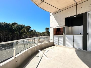 Departamento en venta en Pinamar Norte con cochera