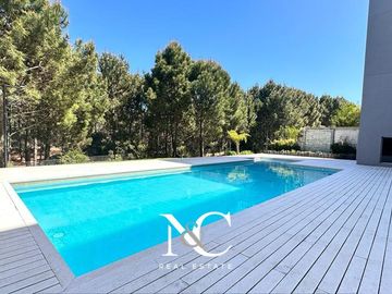 Departamento en venta en Pinamar Norte con cochera