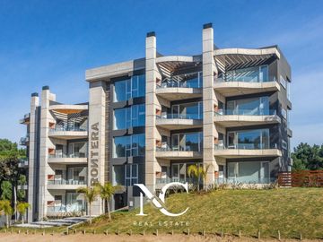 Departamento en venta en Pinamar Norte con cochera