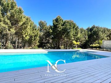 Departamento en venta en Pinamar Norte con cochera