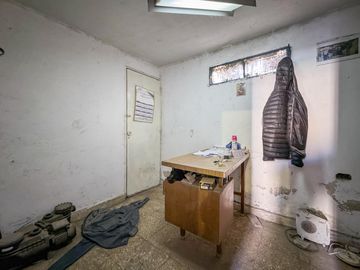 Galpón en venta, 300 m2, Mercado de Concentración Fisherton