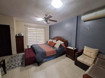 Se vende villa en urbanización Bosques de la Costa