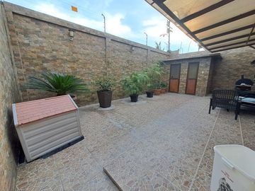 Se vende villa en urbanización Bosques de la Costa