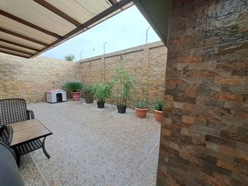 Se vende villa en urbanización Bosques de la Costa